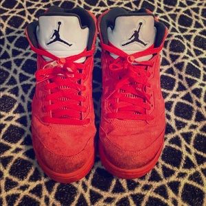 NIKE AIR JORDAN “RAGING BULL” 5s